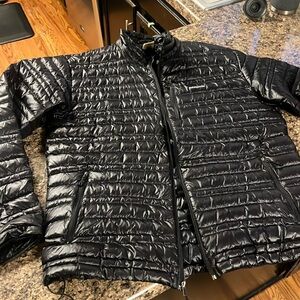 Men’s Patagonia down in good shape